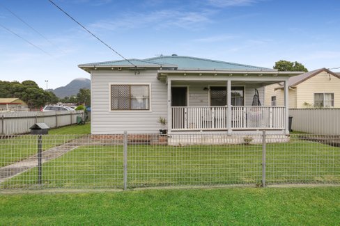 15 Albert Street, UNANDERRA NSW 2526