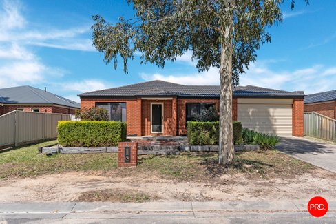 15 Arinya Close, ASCOT VIC 3551