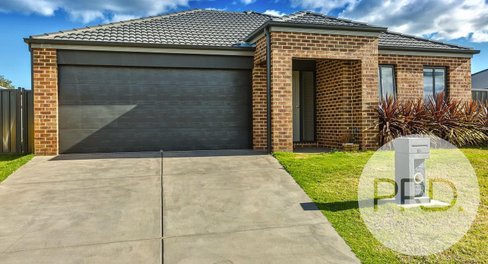 15 Barnett Avenue, THURGOONA NSW 2640
