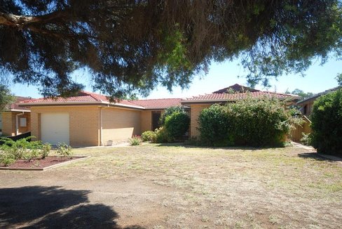 15 Bavaria Street, TOLLAND NSW 2650