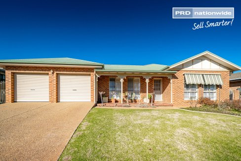 15 Berembee Road, BOURKELANDS NSW 2650