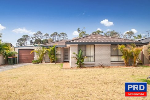 15 Birra Dr, OAK FLATS NSW 2529