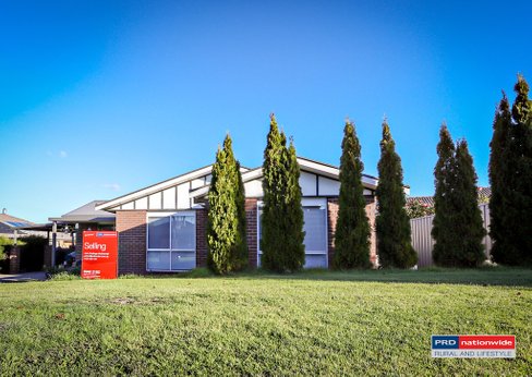15 Burgun Drive, TUMBARUMBA NSW 2653