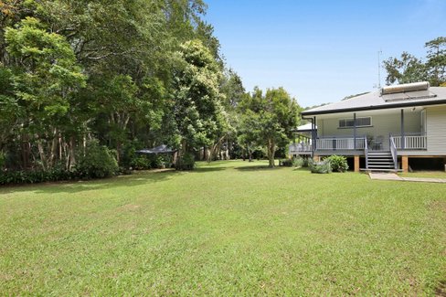 15 Camphorlaurel Court, Tallebudgera Valley QLD 4228