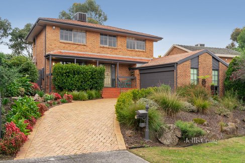 15 Carmel Close Greensborough 3088