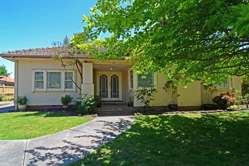 15 Crocker Street Lake Wendouree 3350