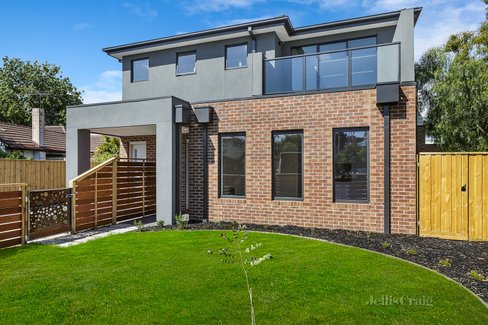 1/5 Curzon Street Ivanhoe 3079