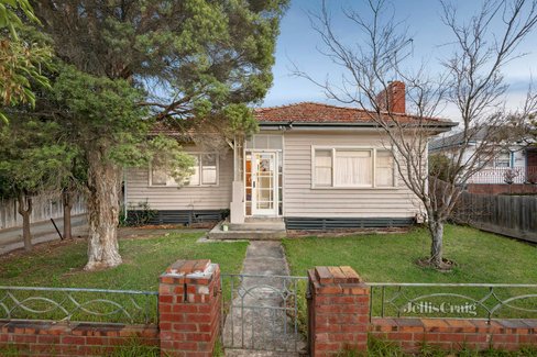 1 5 Deschamps Street Lilydale 3140