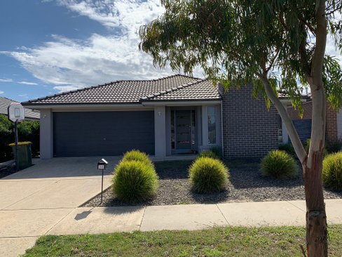 15 Echo Place Alfredton 3350