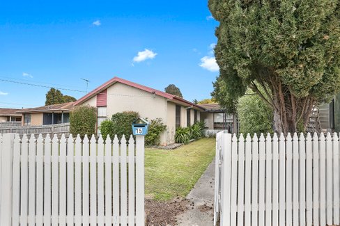 15 Freedom Court Whittington 3219