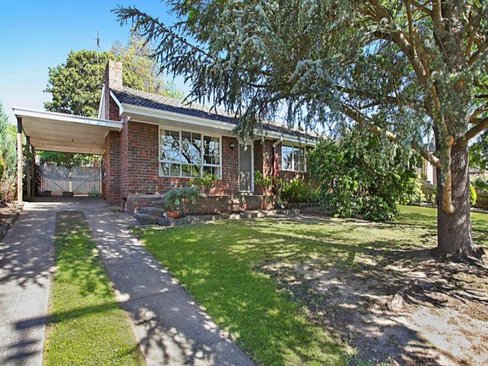 15 Gracedale Avenue Ringwood East 3135