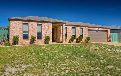 15 Gumnut Court, ALBURY NSW 2640