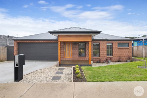 15 Illana Street, BROWN HILL VIC 3350