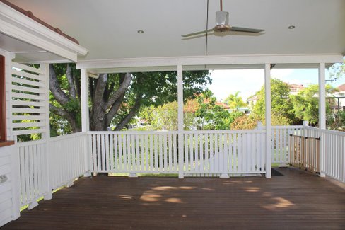 15 Kembla Street, WAVELL HEIGHTS QLD 4012