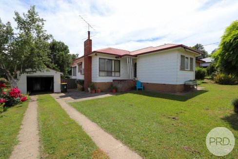 15 Kent Street, TUMBARUMBA NSW 2653