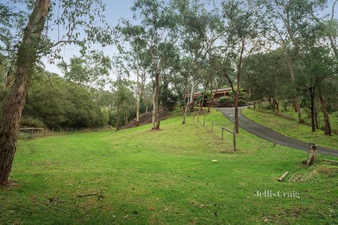 15 Kruses Road North Warrandyte 3113