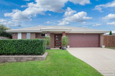 15 Legendary Circuit, GILLIESTON HEIGHTS NSW 2321
