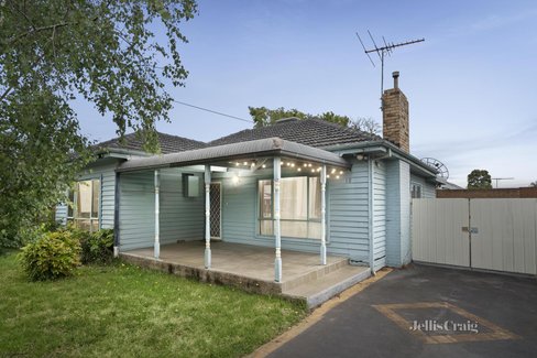 15 Linnet Street Altona 3018