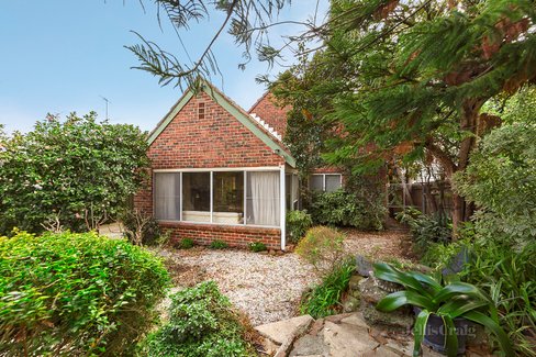 15 Mathers Avenue Kew East 3102