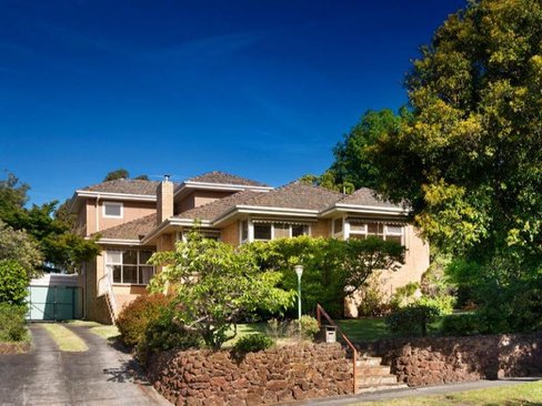 15 Maughan Parade Balwyn North 3104