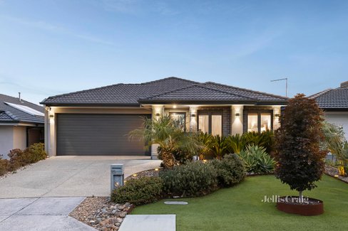 15 McPherson Drive Croydon 3136