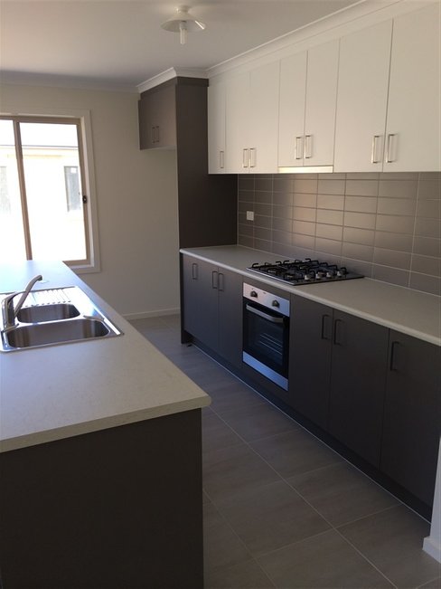 15 Muir Street, KANGAROO FLAT VIC 3555