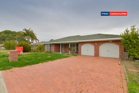 15 Noonga Crescent, TAMWORTH NSW 2340