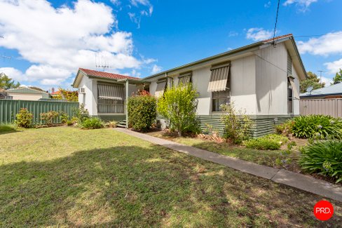 15 Oliver Court, LONG GULLY VIC 3550