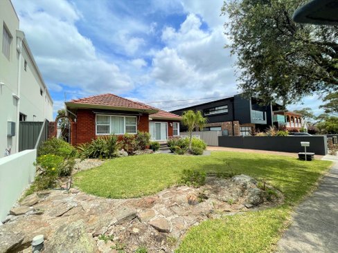 15 Rosebery Street, PENSHURST NSW 2222