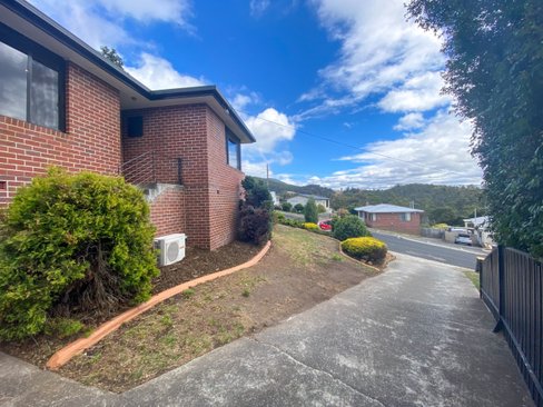 15 Spring Street, CLAREMONT TAS 7011