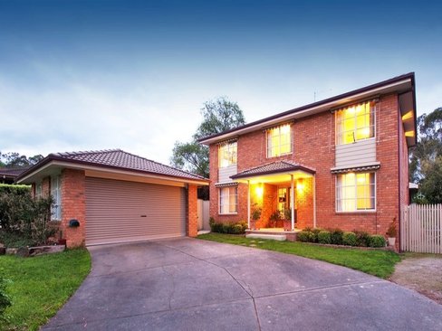 15 Summerhill Park Drive Mooroolbark 3138