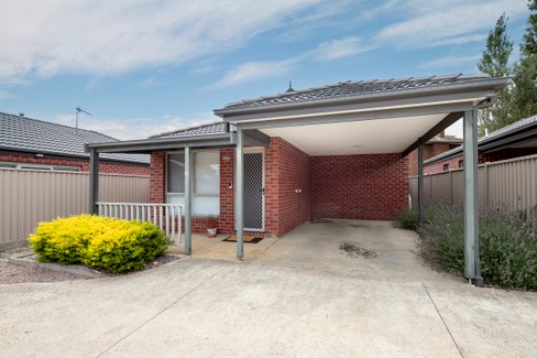 15 Tristan Drive, SEBASTOPOL VIC 3356