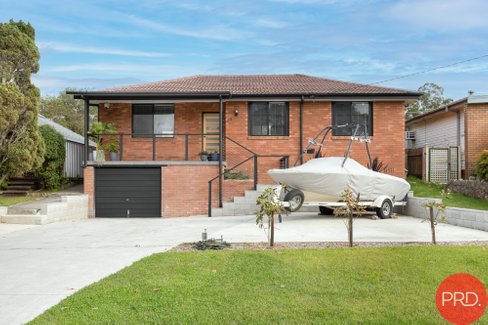 15 Tyrell Street, TENAMBIT NSW 2323