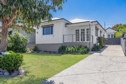 15 Wentworth Street, TELARAH NSW 2320