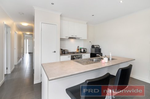 15 Willoby Drive, ALFREDTON VIC 3350