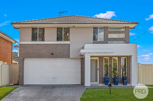 15 Woonona Road, PRESTONS