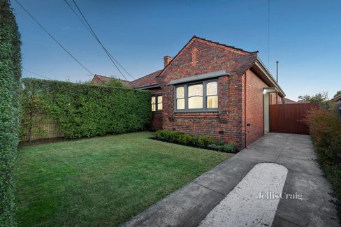 15 Woornack Road Carnegie 3163