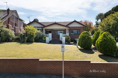 15 Young Street Kew 3101