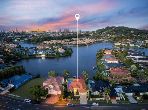 150 Dunlin Drive, BURLEIGH WATERS QLD 4220