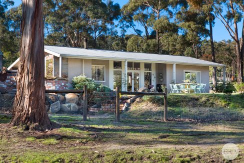 150 Woodland Drive, SCARSDALE VIC 3351