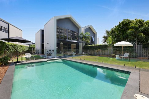 1/51 Magnoli Circuit, Palm Beach QLD 4221