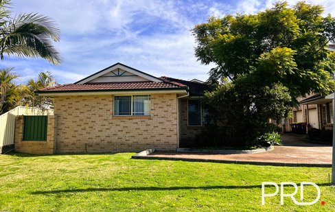 1/51 Webster Road, LURNEA NSW 2170