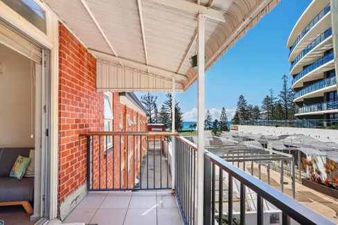 15/14 The Esplanade, BURLEIGH HEADS QLD 4220