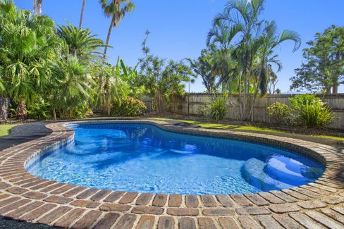 15/2 Eshelby Drive, CANNONVALE QLD 4802