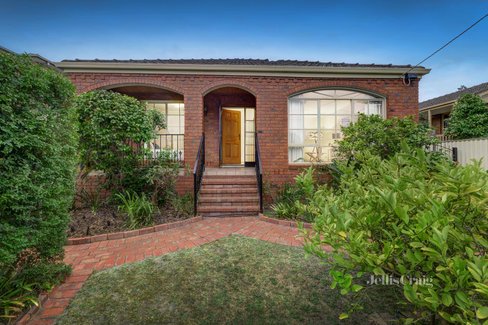 1 527 Whitehorse Road Surrey Hills 3127