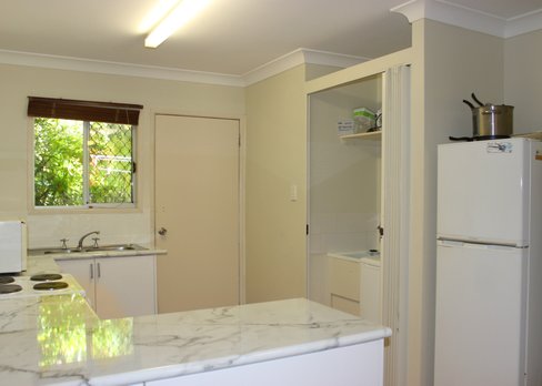 15/28 Island Drive, CANNONVALE QLD 4802