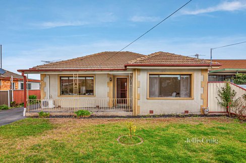 1 53 Paget Avenue Glenroy 3046