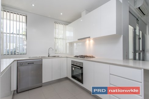 1/56-66 Lakeside Parade, JORDAN SPRINGS NSW 2747