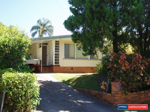 156 Buckland Road, NUNDAH QLD 4012