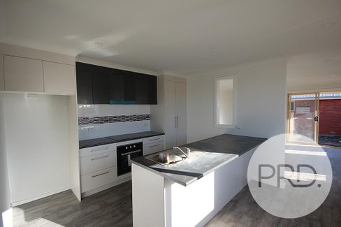 1/56 Menin Drive, BRIGHTON TAS 7030